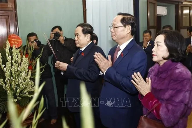 NA Chairman pays tribute to President Ho Chi Minh at House 67
