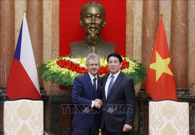 Vietnam vows to advance strategic partnership with Czech Republic