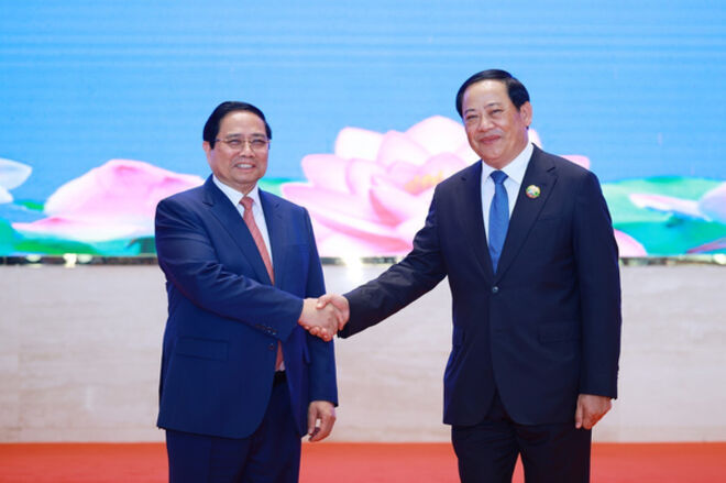 Vietnamese, Lao Prime Ministers co-chair Intergovernmental Committee’s 48th meeting in Vientiane