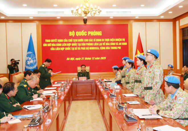 President’s decisions presented to military officers for UN peacekeeping missions