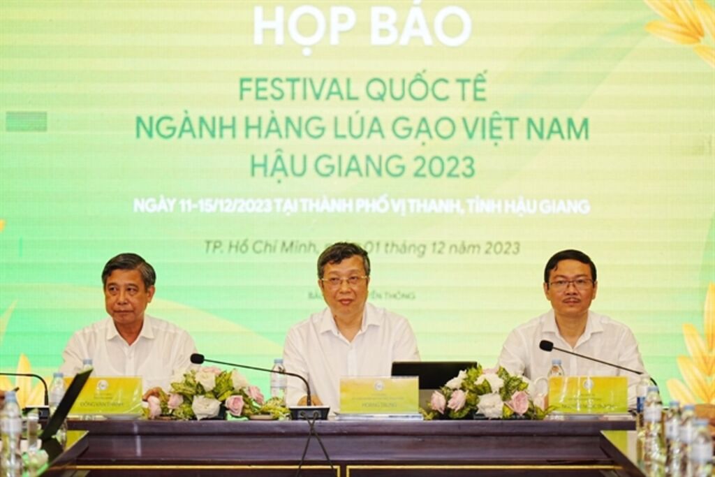 Vietnam hosts first international rice festival