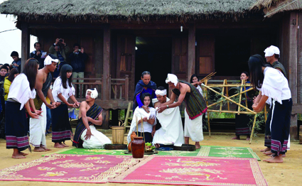 Unique cultural customs of Chu Ru ethnic group