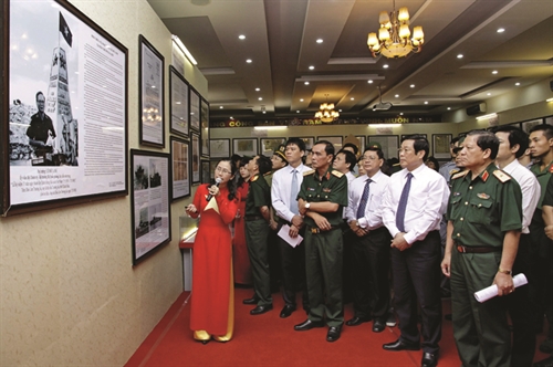 Vietnams sovereignty over Hoang Sa and Truong Sa archipelagos under Nguyen dynasty
