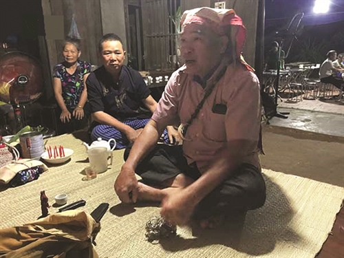 Birthdays of Nung Phan Slinh old people