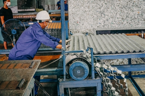Tetra Pak invests in Dong Tien factory to support the recycling of used beverage cartons