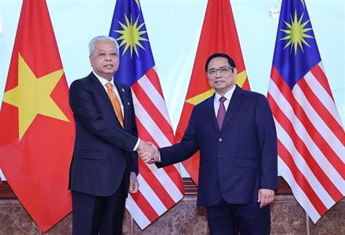 Vietnam Malaysia agree to boost cooperation in all fields