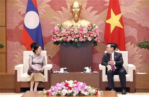 NA leader greets Lao Vice President