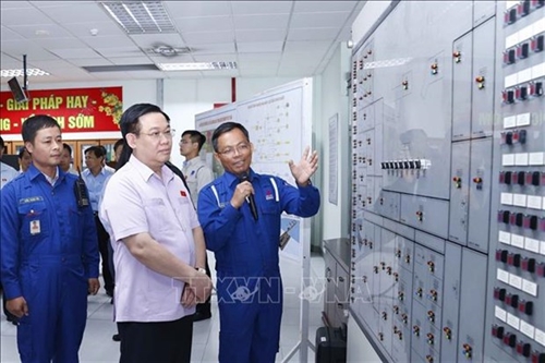 Resources should be mobilized for expansion of Dung Quat Oil Refinery: top legislator