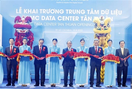 Leading data center opens in Vietnam