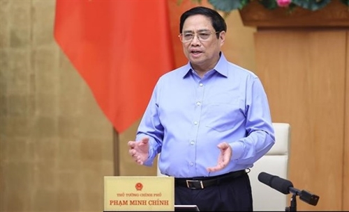 PM urges thorough consideration prudence during Land Law revision