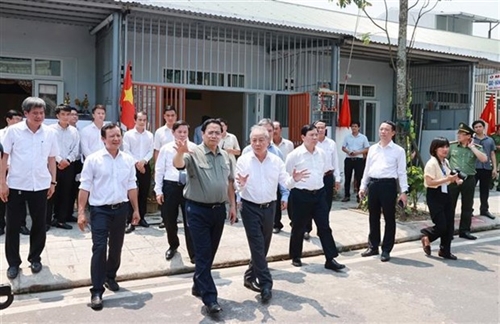 PM inspects major projects in Thua Thien-Hue
