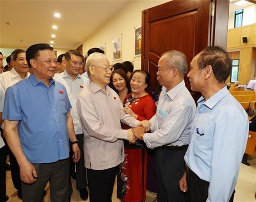 Party leader meets with voters in Hanoi ahead of NAs fifth session