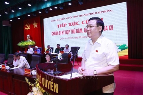 NA Chairman meets Hai Phong voters